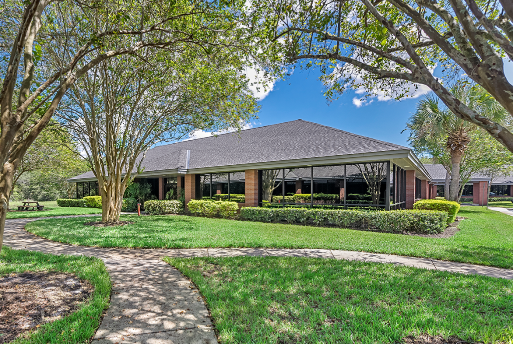 4503 WOODLAND CORPORATE BOULEVARD, TAMPA, FL 33614 WSPT